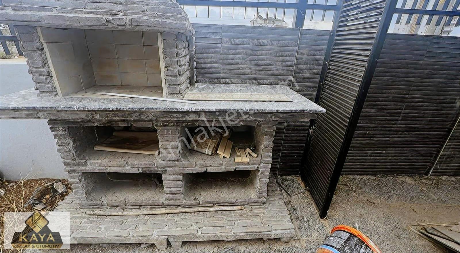 Döşemealtı Merkezde Lüks Giyinme Odalı Geniş 4+1 Villa - Görsel 31