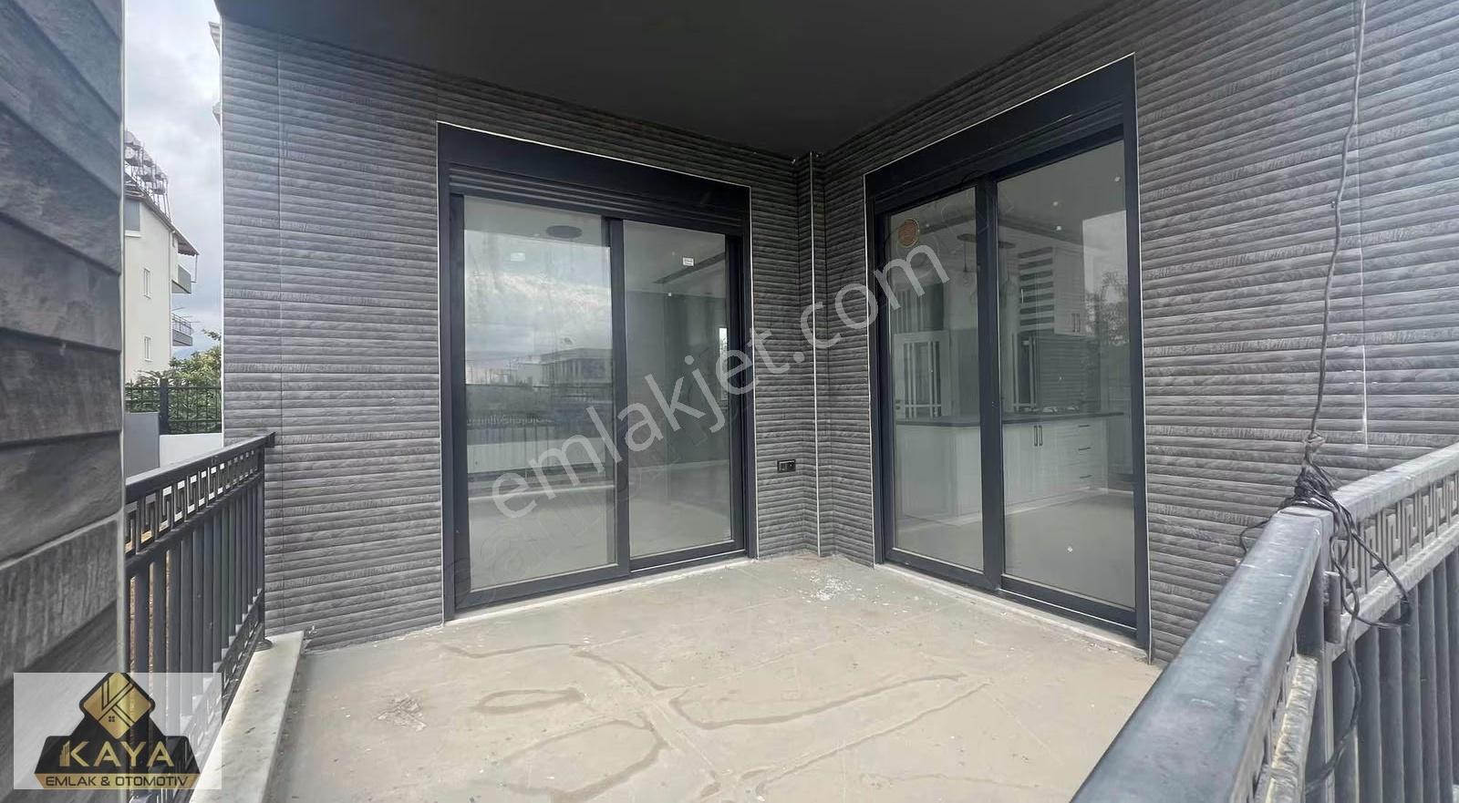 Döşemealtı Merkezde Lüks Giyinme Odalı Geniş 4+1 Villa - Görsel 6