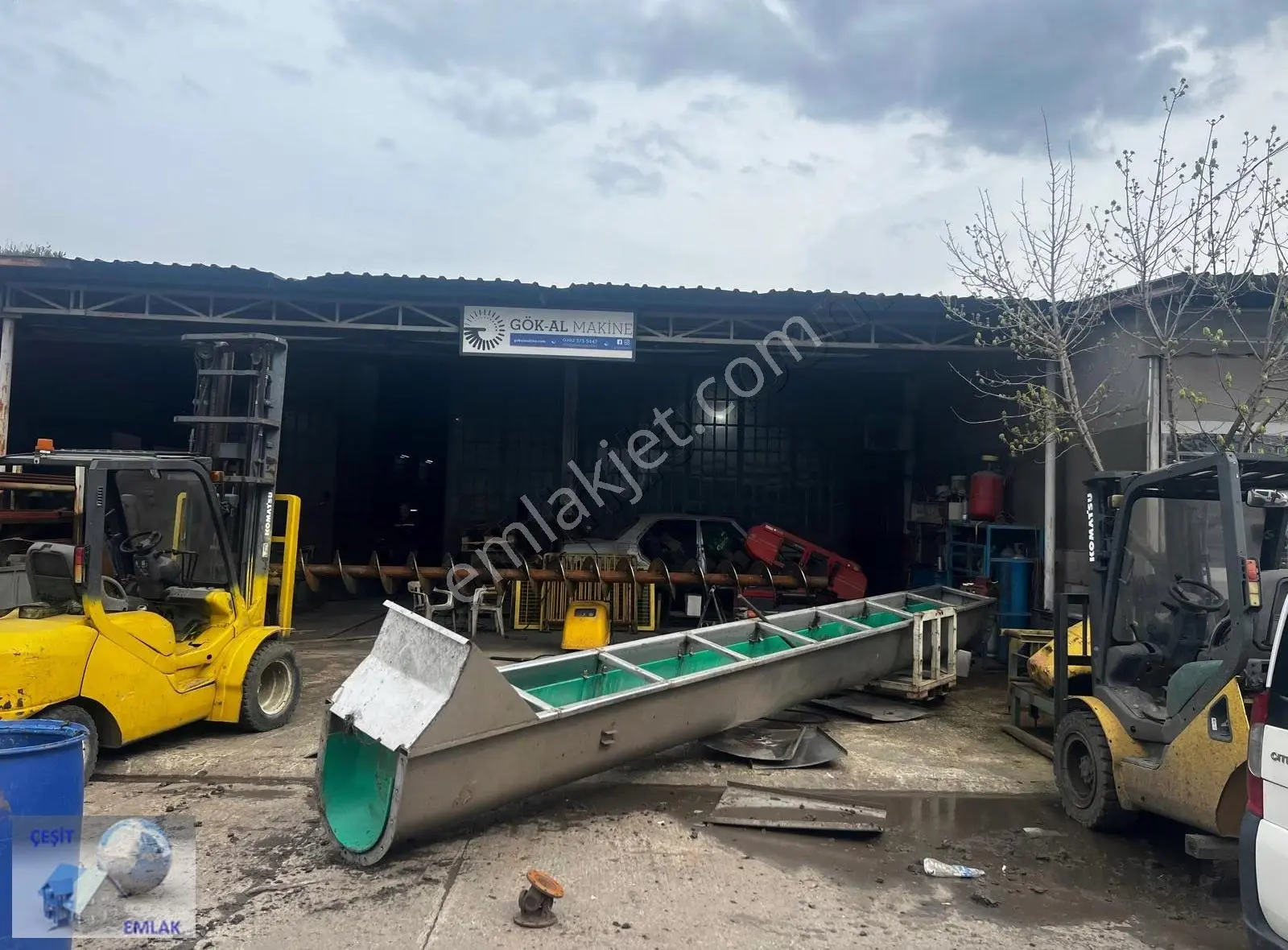 Çeşit Emlak Kartepe Sanayi Sitesinde Satılık 180m2 İşyeri