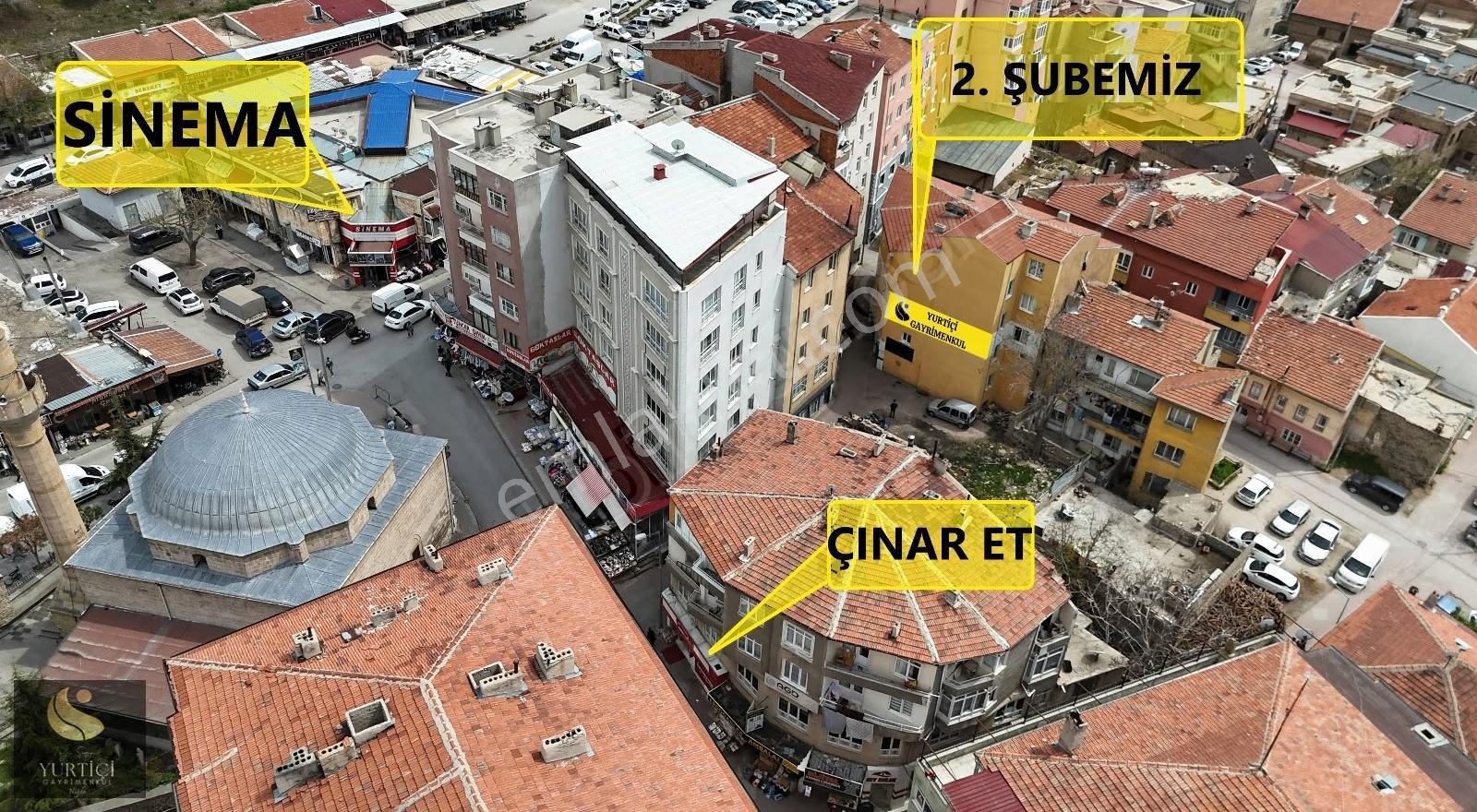 'tolga Gayrimenkul' Çamardı Burç Köyü Toplamda 1.579m² Bahçe