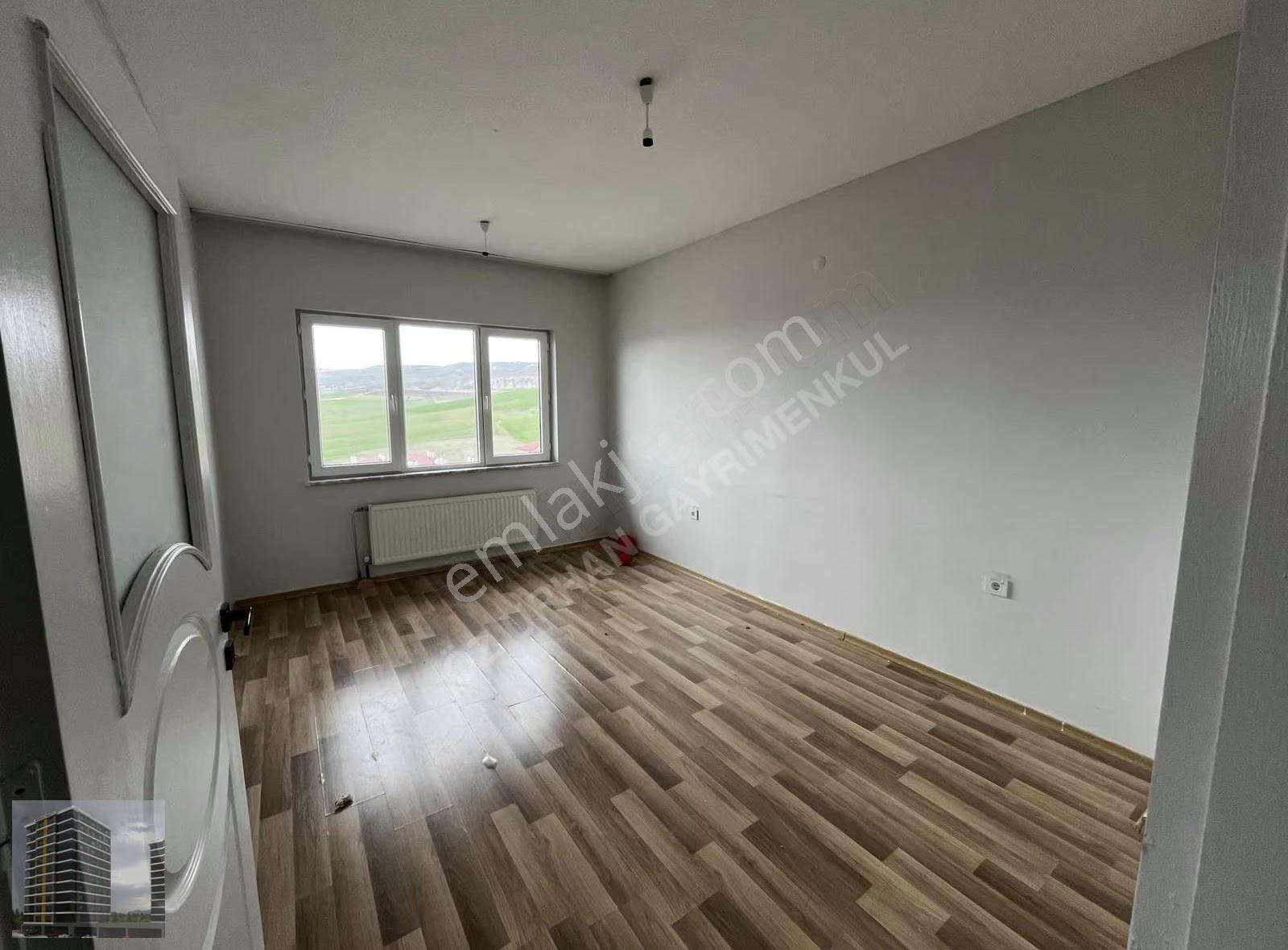 Öz Urhanlar Emlaktan Esentepe Toki'de Kiralık 2+1 Daire - Görsel 2