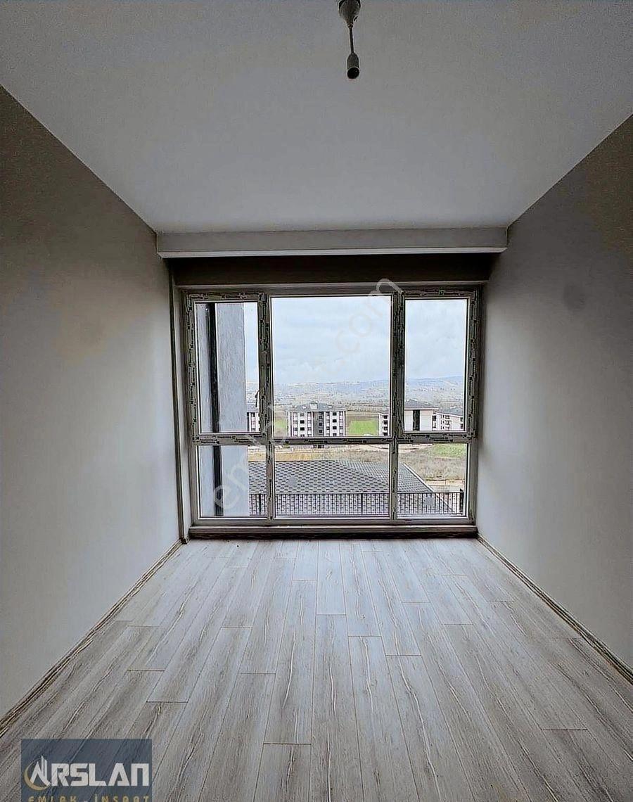 İnegöl Yunuy Emre Mah.2+1,90m2,2.kat,oto Parklı,satılık Daire - Görsel 15