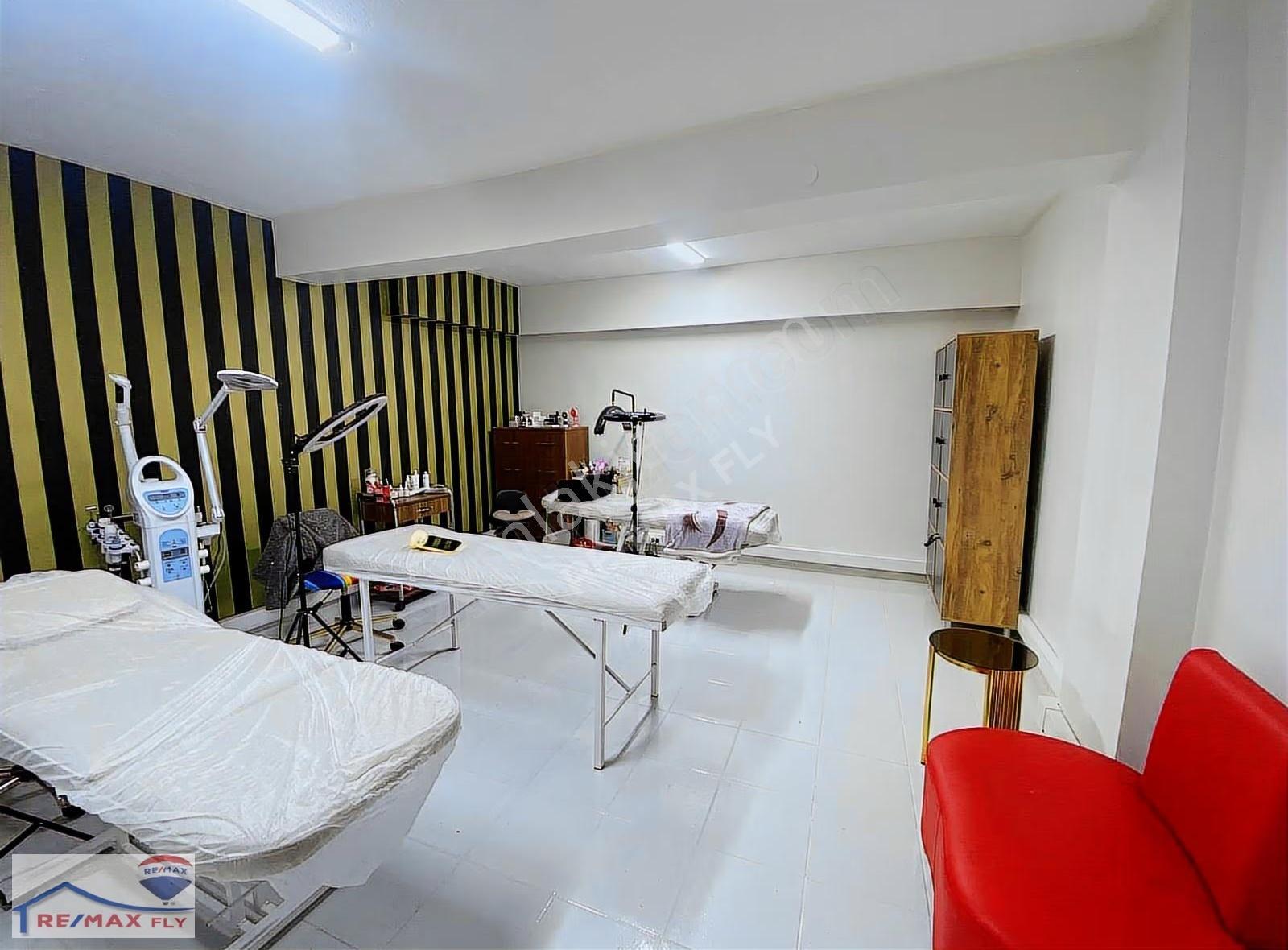 Sarıyer'de Devren Kiralık 250 M2 Güzellik Merkezi - Görsel 24