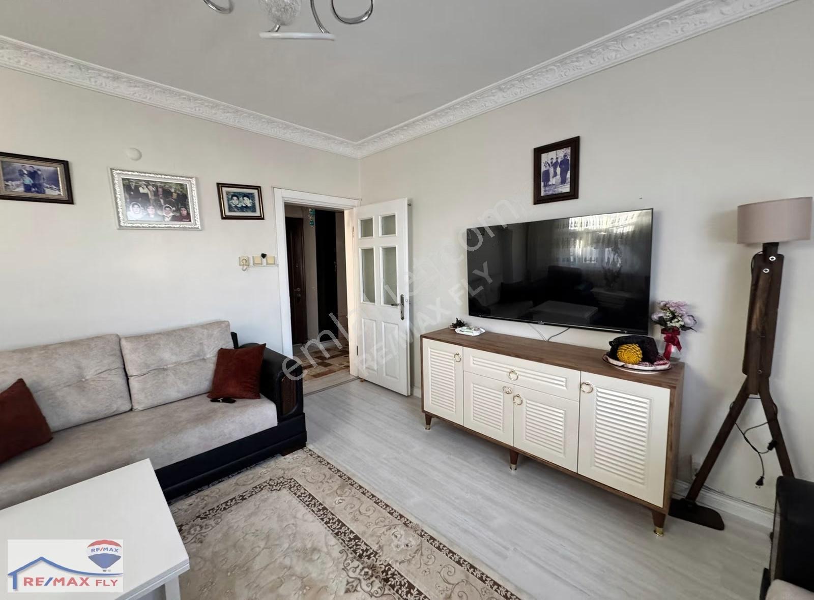 Sultangazi'de Satılık 2+1 Daire - 80m² - Güneş Alan Konum - Görsel 5