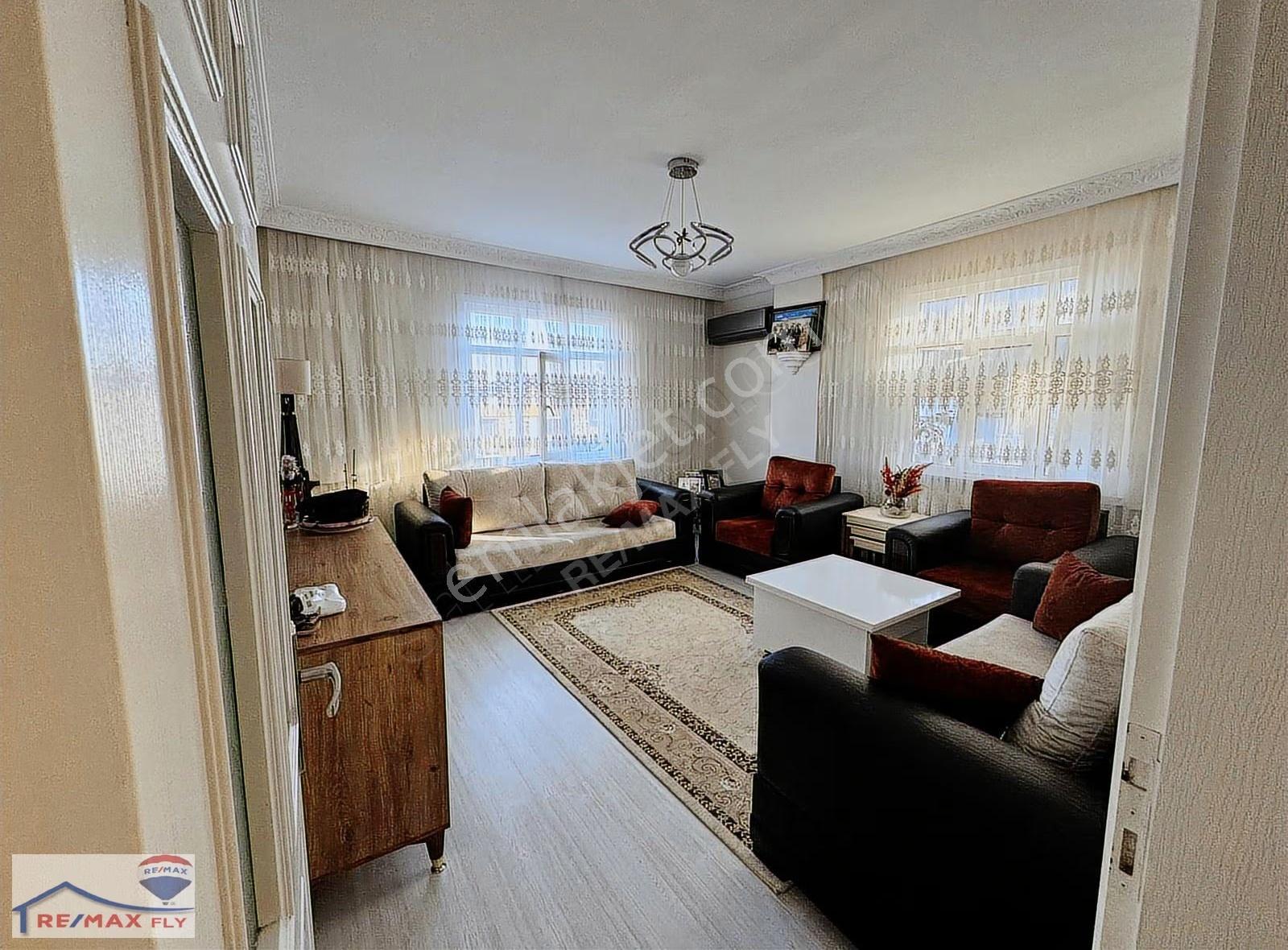 Sultangazi'de Satılık 2+1 Daire - 80m² - Güneş Alan Konum - Görsel 3