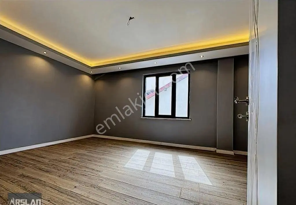 Arslan Emlak'tan İnegöl Akhisarda Satılık Triblex 405 M² Villa - Görsel 4