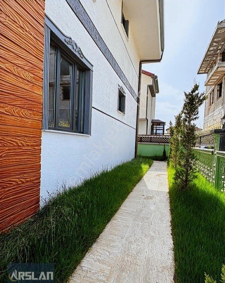 Arslan Emlak'tan İnegöl Akhisarda Satılık Triblex 405 M² Villa - Görsel 12