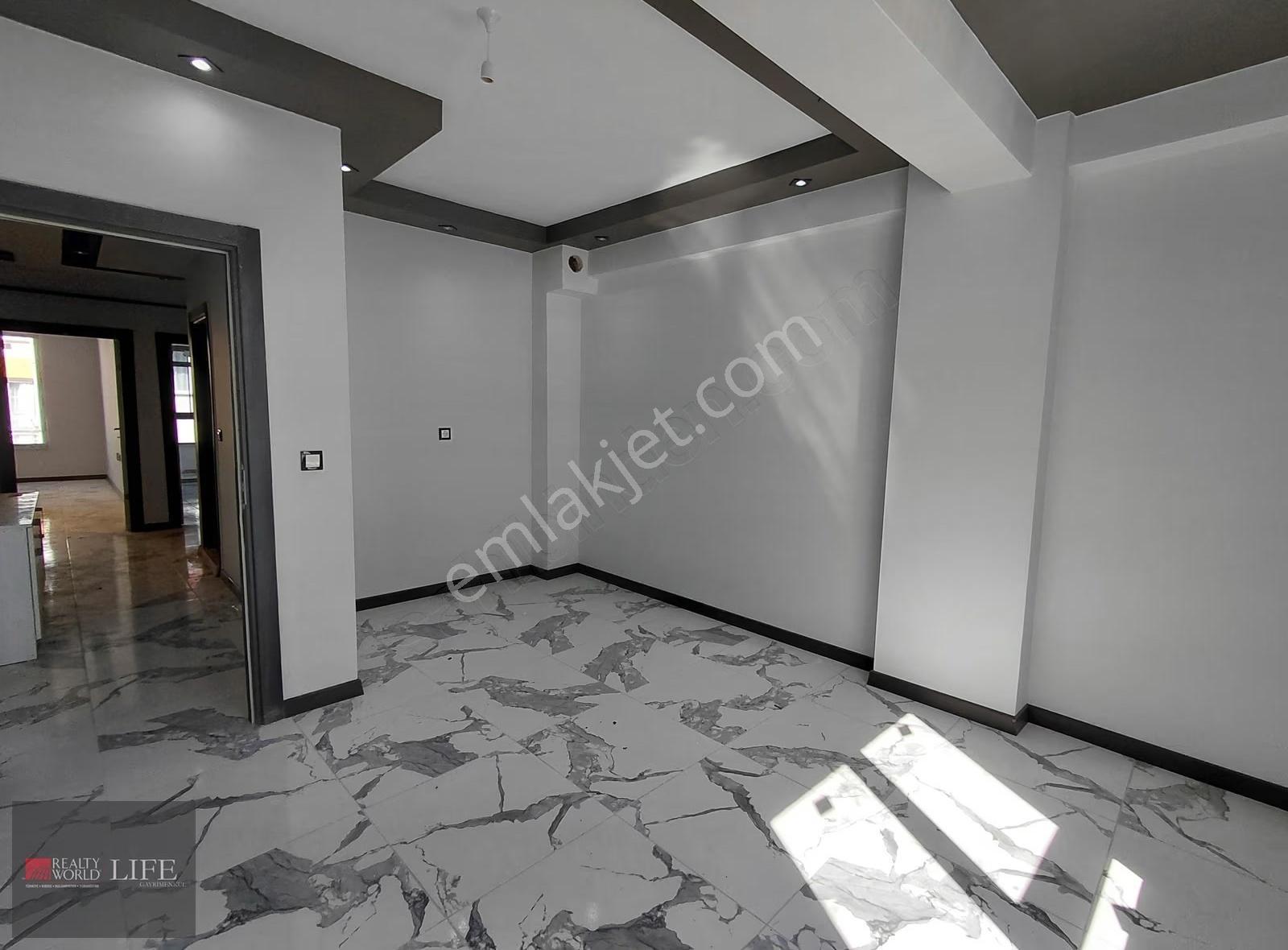 Rw Lıfe// Emek Mh. Tarih Bulvarı Yakını Kiralık 2+1 Daire - Görsel 18