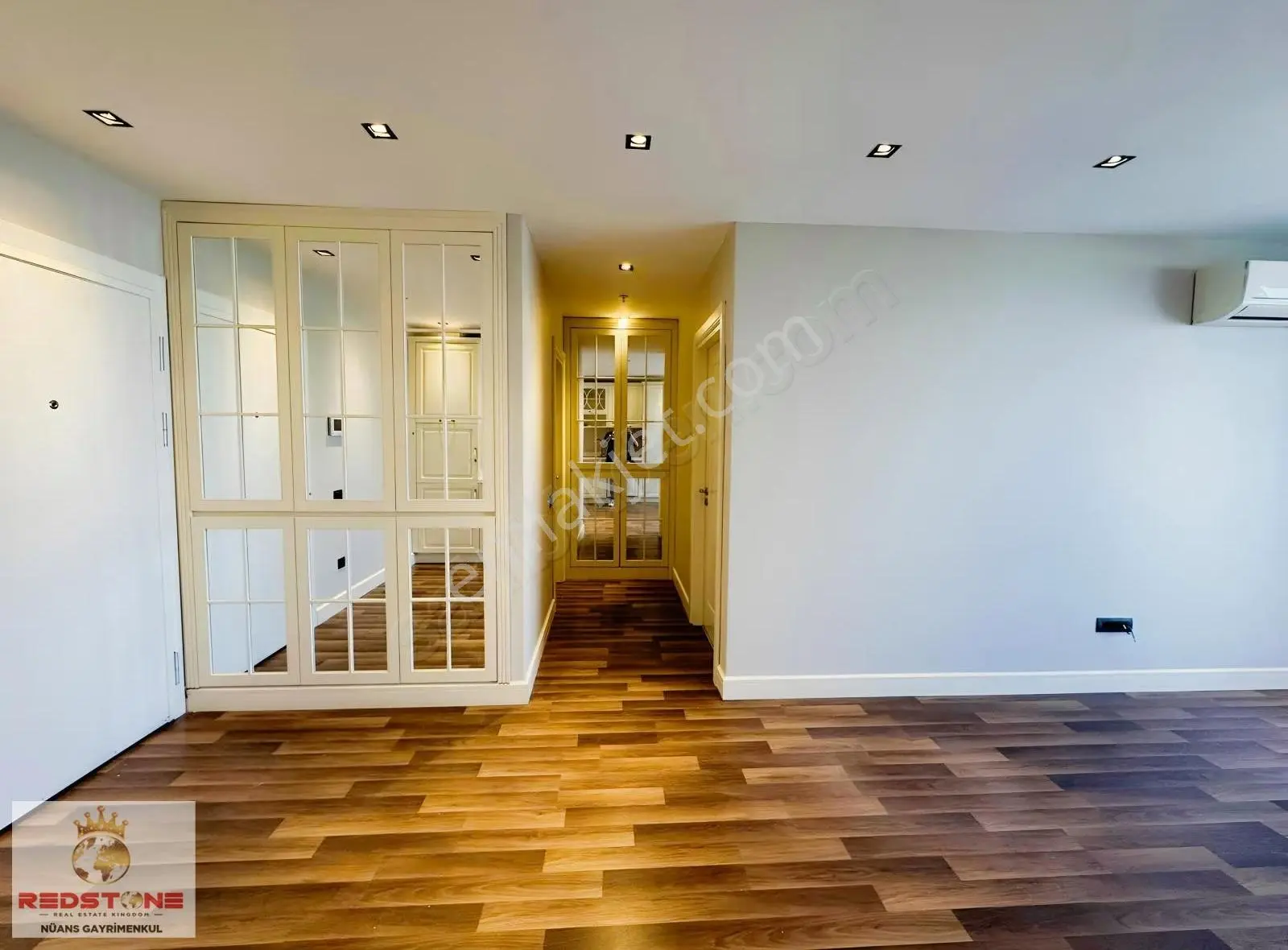 Meydan Halkalı Sitesi Yatırımlık En Büyük Tip Satılık 1+1 Daire - Görsel 4