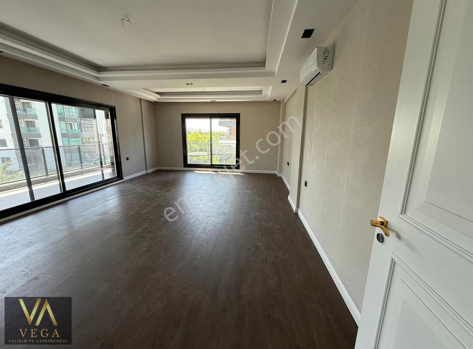 Güzelyurt'da Site İçi Arakat Ultra Lüks 4+1 Daire 1.balkon - Görsel 3
