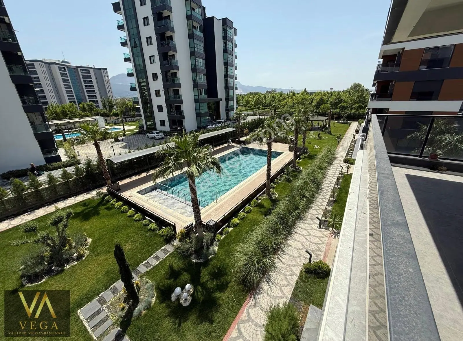 Güzelyurt'da Site İçi Arakat Ultra Lüks 4+1 Daire 1.balkon