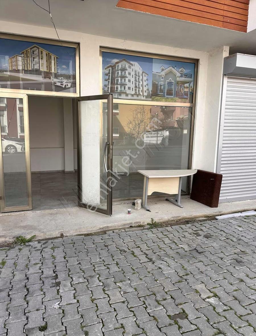 Atatürk Mahallesinde Öğrenci Apart Lokasyonu Kiralık Boş Dükkan - Görsel 9