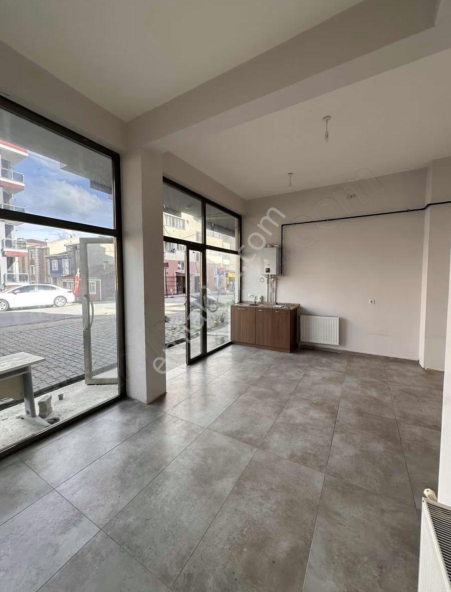 Atatürk Mahallesinde Öğrenci Apart Lokasyonu Kiralık Boş Dükkan - Görsel 16