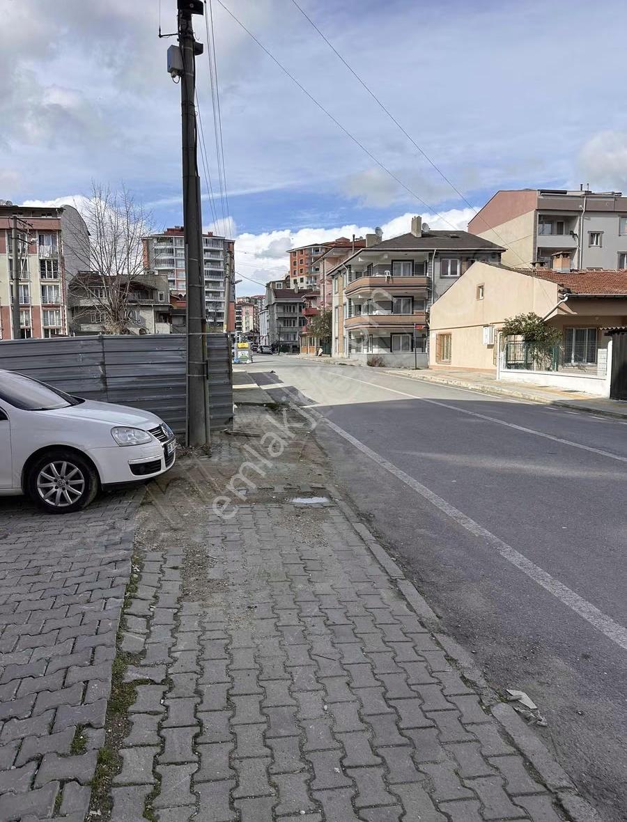 Atatürk Mahallesinde Öğrenci Apart Lokasyonu Kiralık Boş Dükkan - Görsel 22