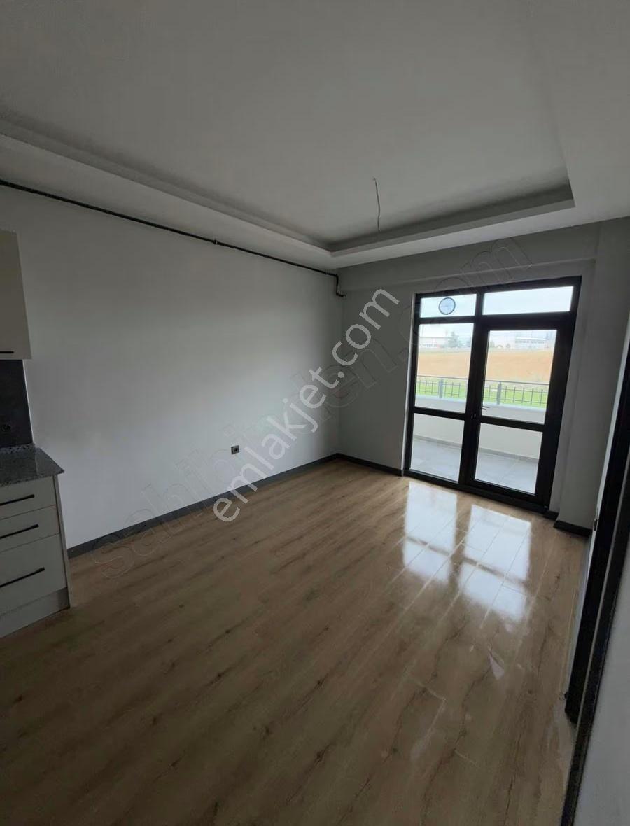Otogar Arkasında Kiralık Sıfır 1+1 Daire - Görsel 8