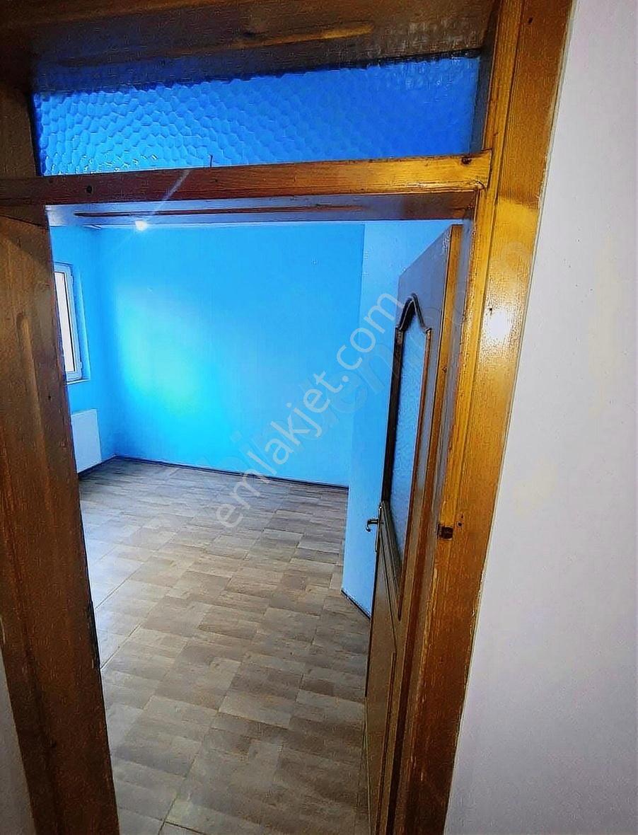 Atatürk Mahallesinde Kiralık 3+1 Daire - Görsel 19