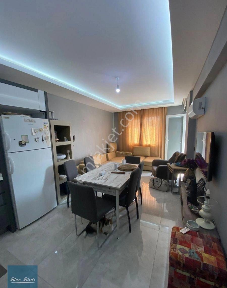 Kusadası Carsıya Yakın Yeni Esyalı 1+1 Daire