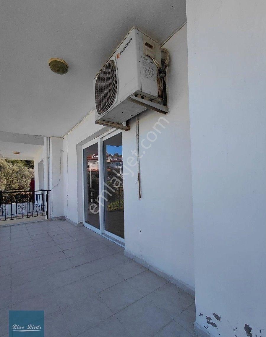 Kuşadası Marina Mevkiı Denız Manzaralı Arakat Daire - Görsel 7