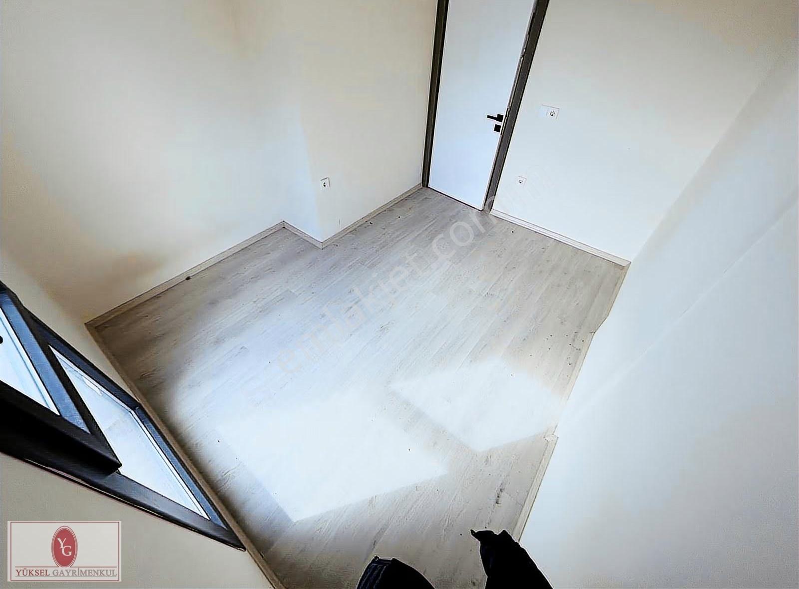 *kadıköyün En Nezih Bölgesinde Doğalgazlı Ara Kat Ön Cephe 1+1 * - Görsel 7