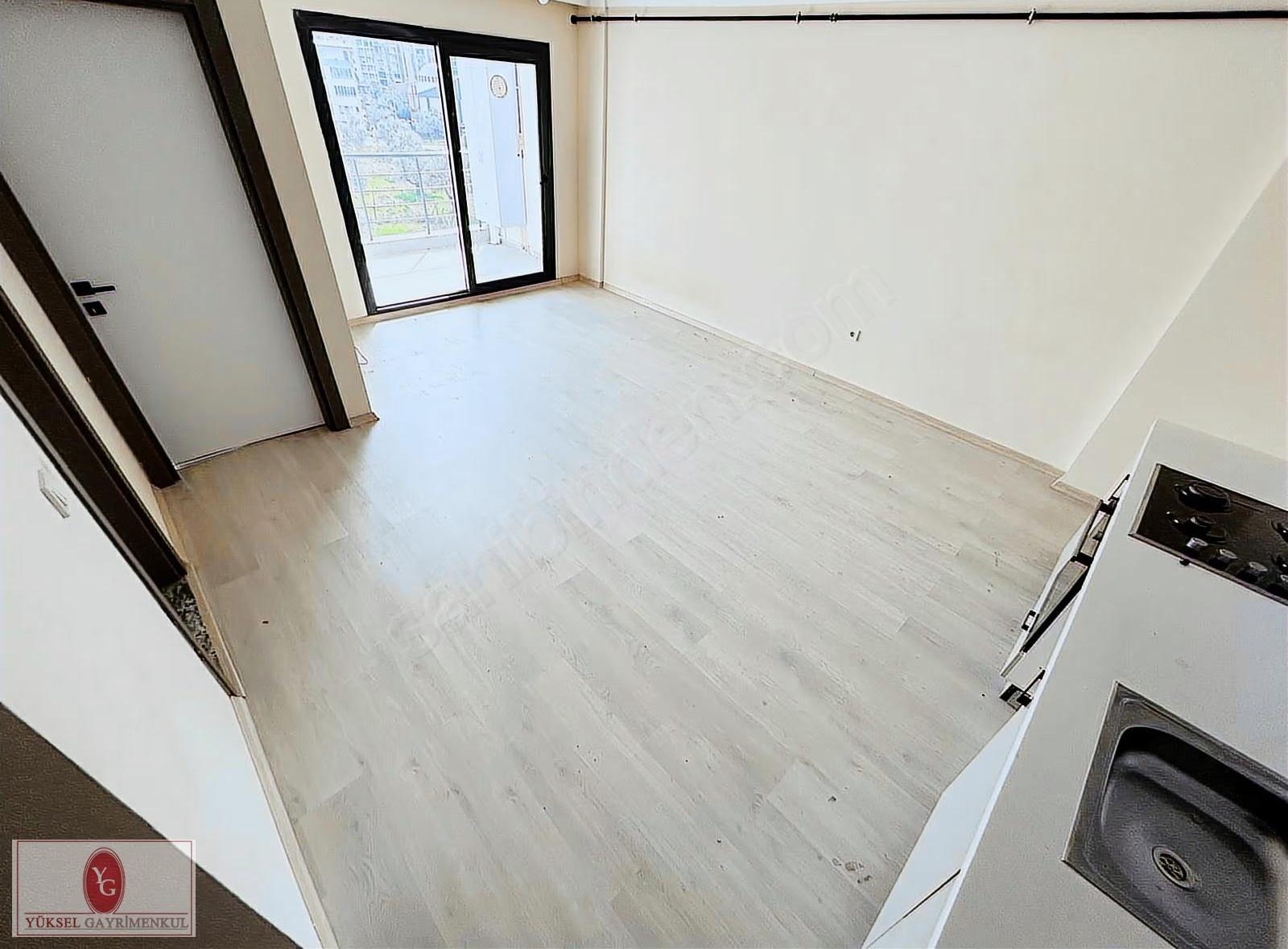 *kadıköyün En Nezih Bölgesinde Doğalgazlı Ara Kat Ön Cephe 1+1 * - Görsel 5