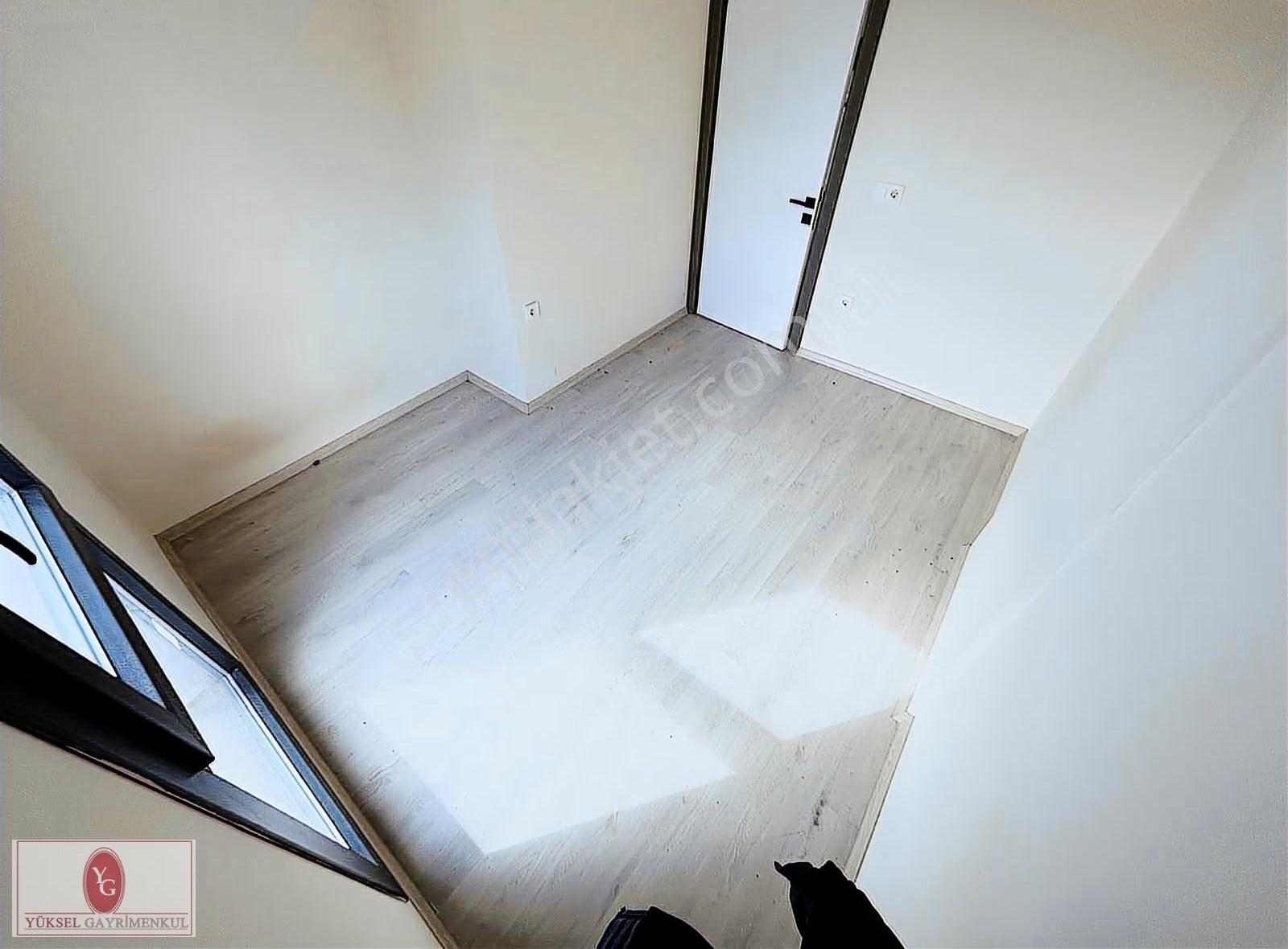 *kadıköyün En Nezih Bölgesinde Doğalgazlı Ara Kat Ön Cephe 1+1 * - Görsel 35