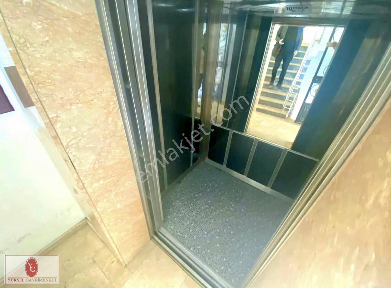 Yüksel Den Edremitte Asansör & Ebeveyn Banyolu Satılık 3+1 Daire - Görsel 23