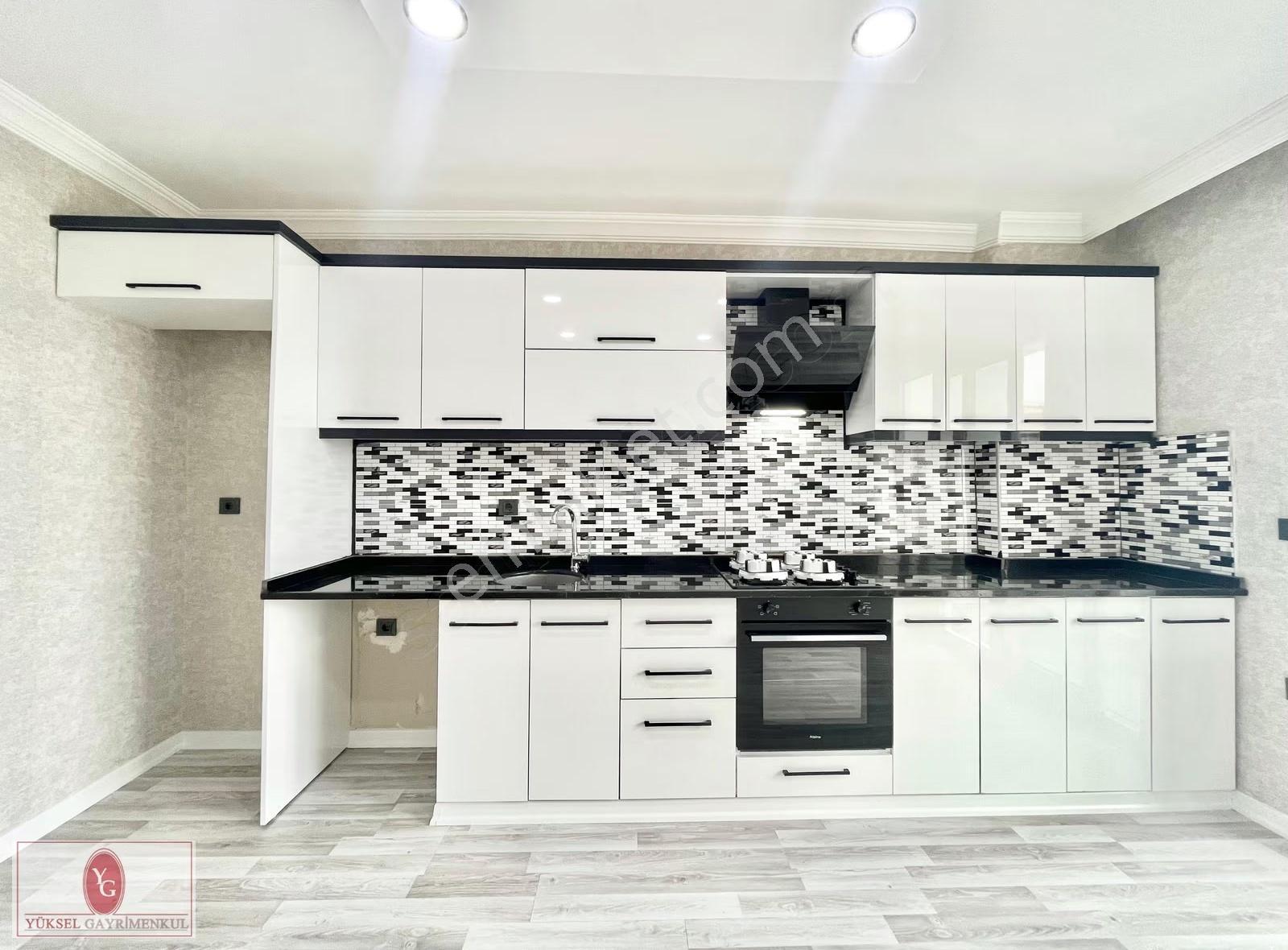 Yükselden Bölgenin En Geniş Ultra Lux Arakat Doğalgazlı 1+1daire - Görsel 5