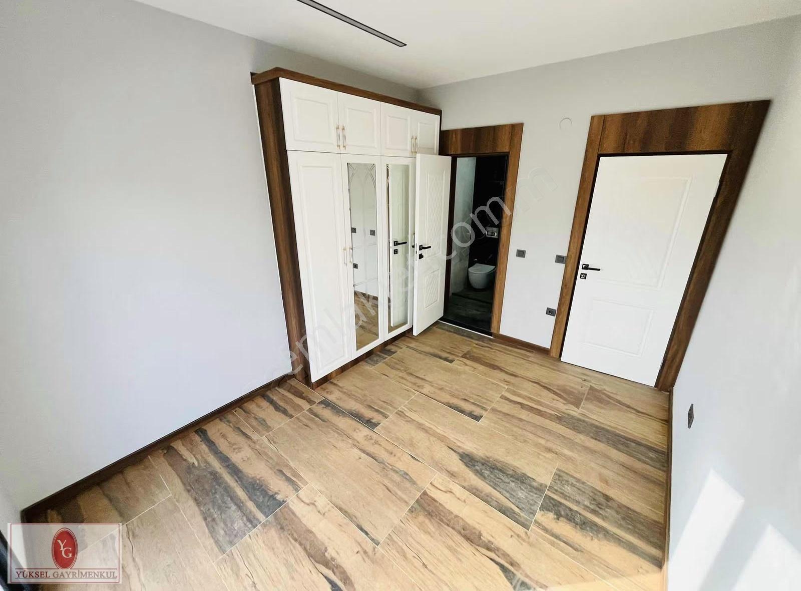 Yükselden Gürede Ultra Lüx Tasarım Şahane Cephe 3+1 Köşe Villa - Görsel 4