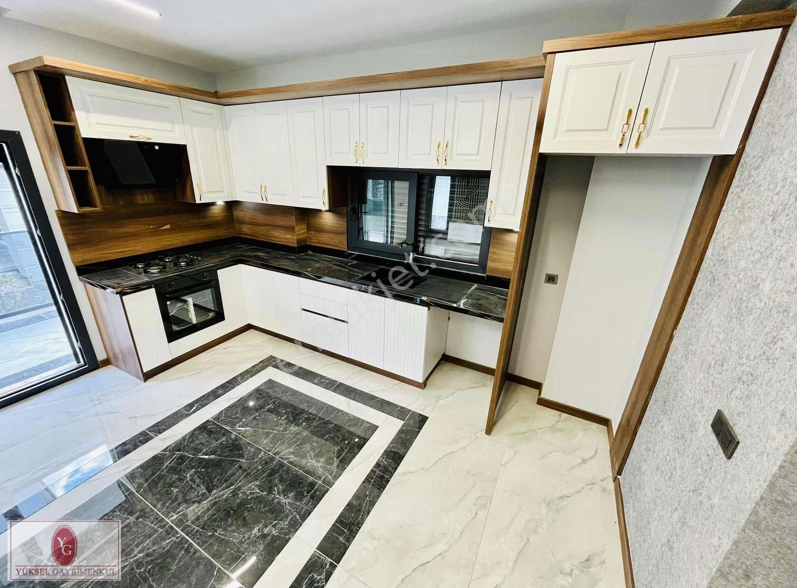 Yükselden Gürede Ultra Lüx Tasarım Şahane Cephe 3+1 Köşe Villa - Görsel 2