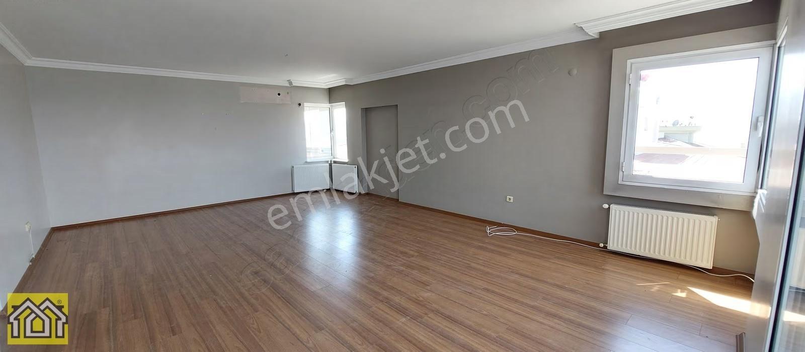 Basın Sitesi Kartal Yuvasında 5+1 Panoramik Körfez Manzaralı - Görsel 17