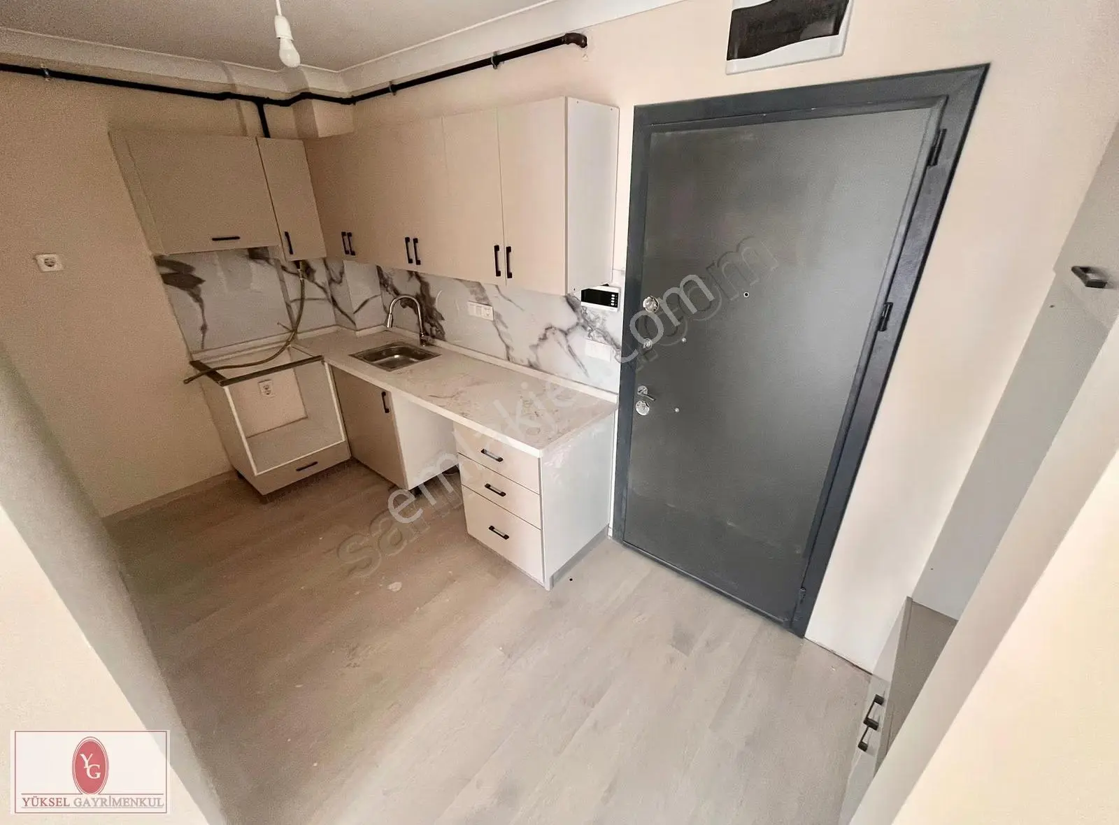 Yüksel'den Kadıköy'de Merkezi Lokasyonda Ultra Lux Ön Cephe 1+1 - Görsel 2