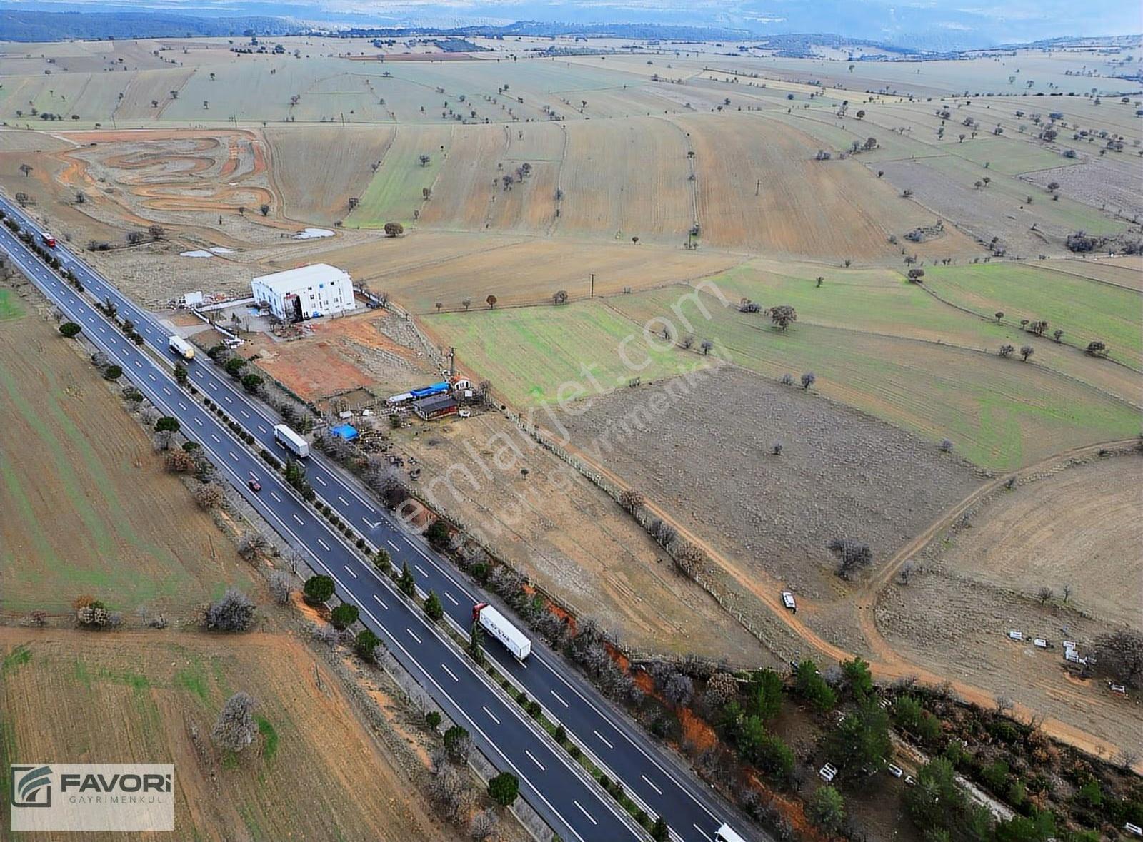 Uşak Çınarcık'ta 951 M² Ticari İmarlı Arsa - Yatırım Fırsatı - Görsel 8