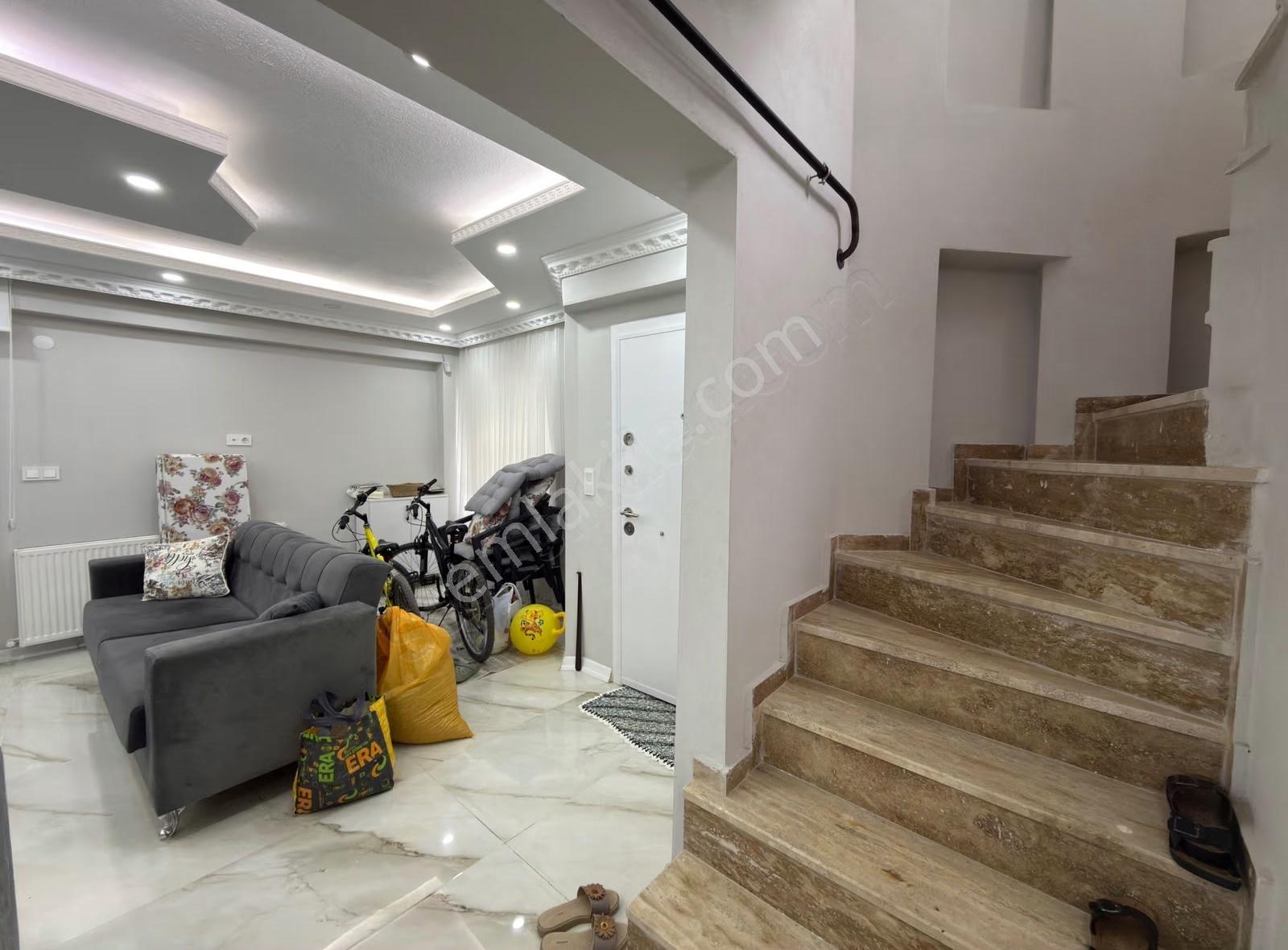Yalı Mah.'de Deniz Manzaralı Teraslı Ve Verandalı Mütakil Villa - Görsel 16