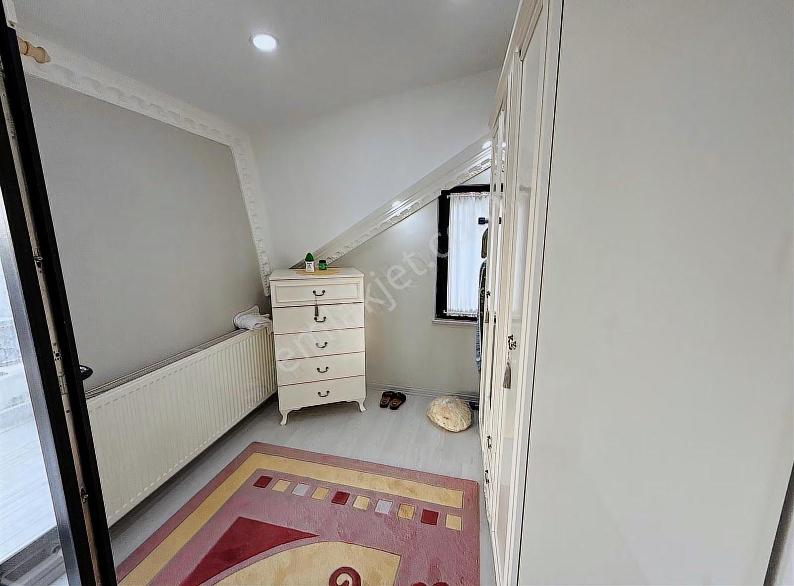 Yalı Mah.'de Deniz Manzaralı Teraslı Ve Verandalı Mütakil Villa - Görsel 28