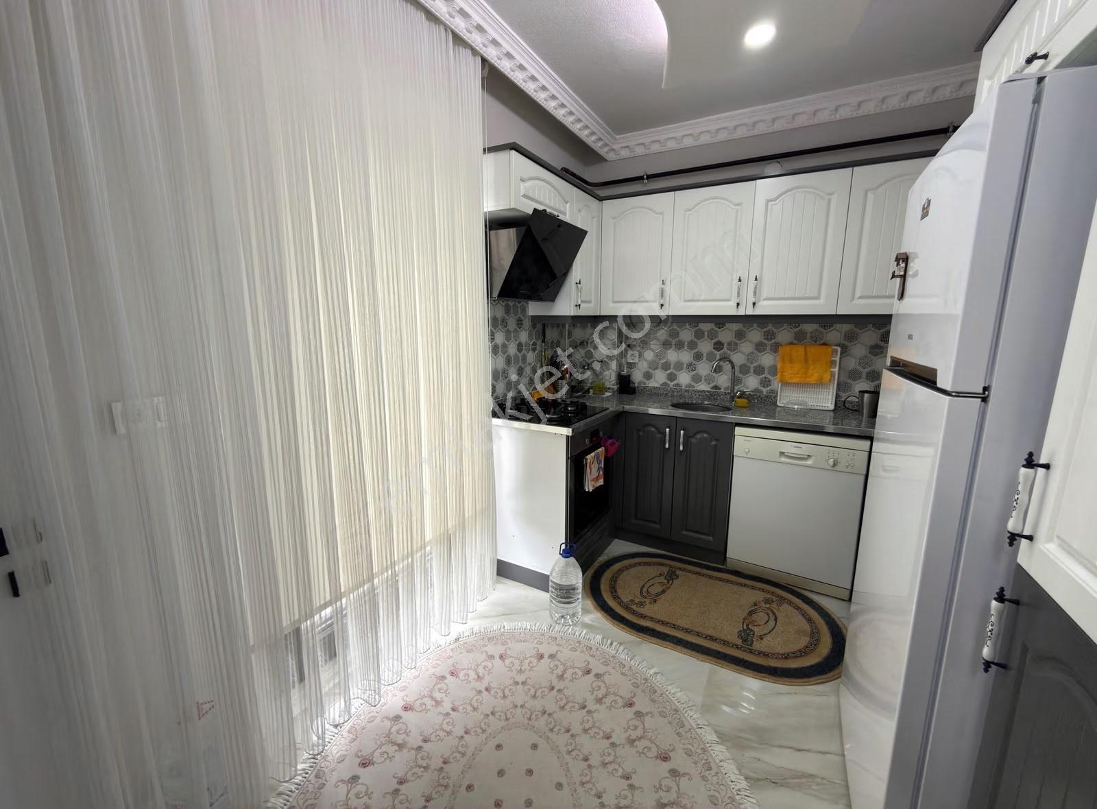 Yalı Mah.'de Deniz Manzaralı Teraslı Ve Verandalı Mütakil Villa - Görsel 19
