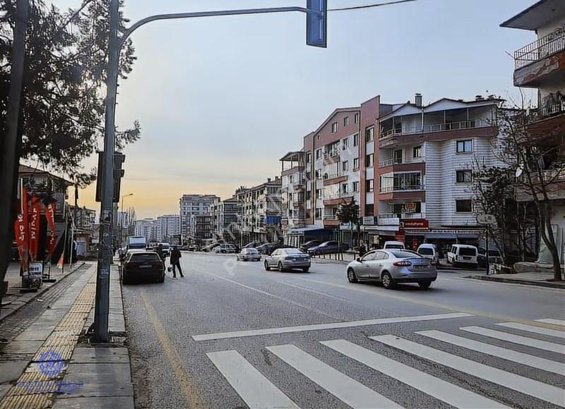Doğantepe'de Anacadde Üzeri Genişvitrinli Zeminkat 64m² Kiralık - Görsel 13