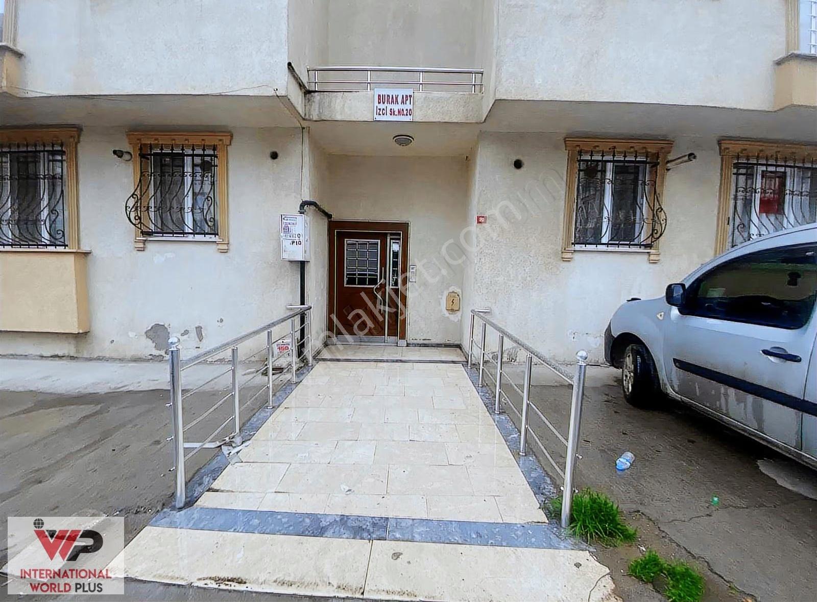 Geniş Metrekareye Sahip, Balkonlu, Asansörlü 2+1 Satılık Daire - Görsel 8