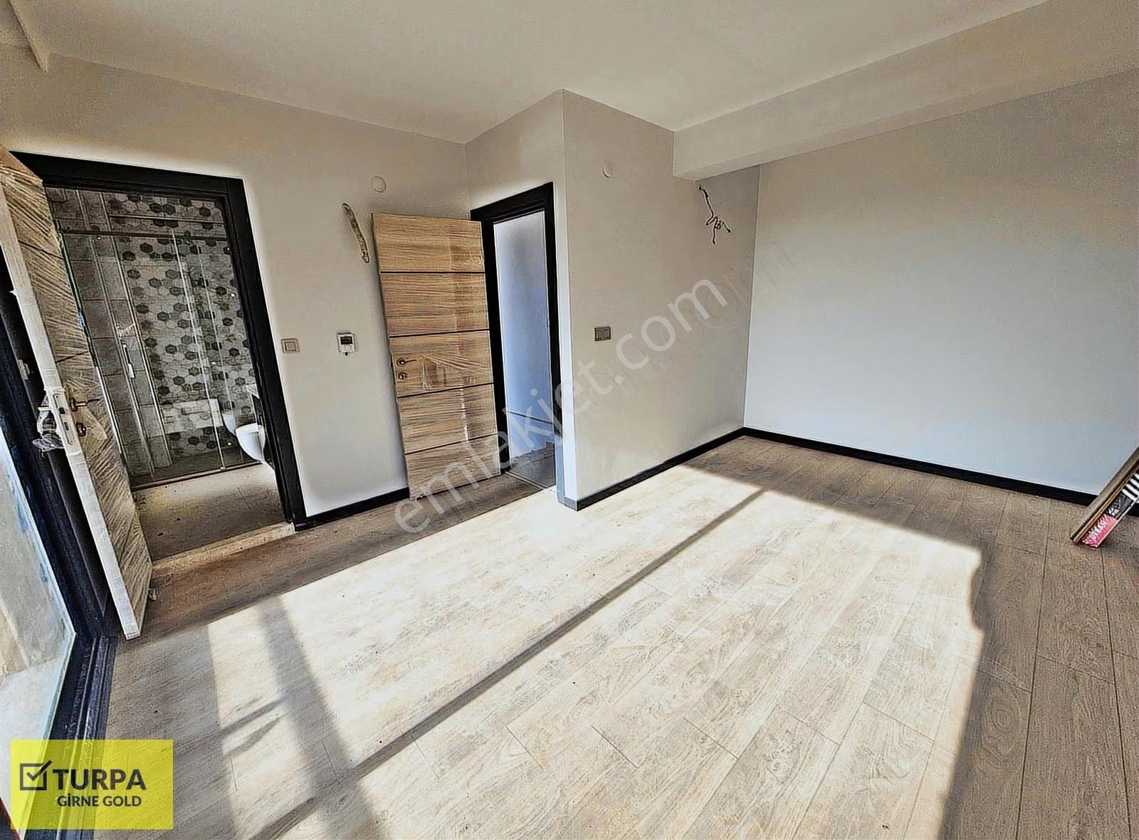 Özel Havuzlu Müstakil Bahçeli Kapalı Garajlı Satılık Villa - Görsel 14