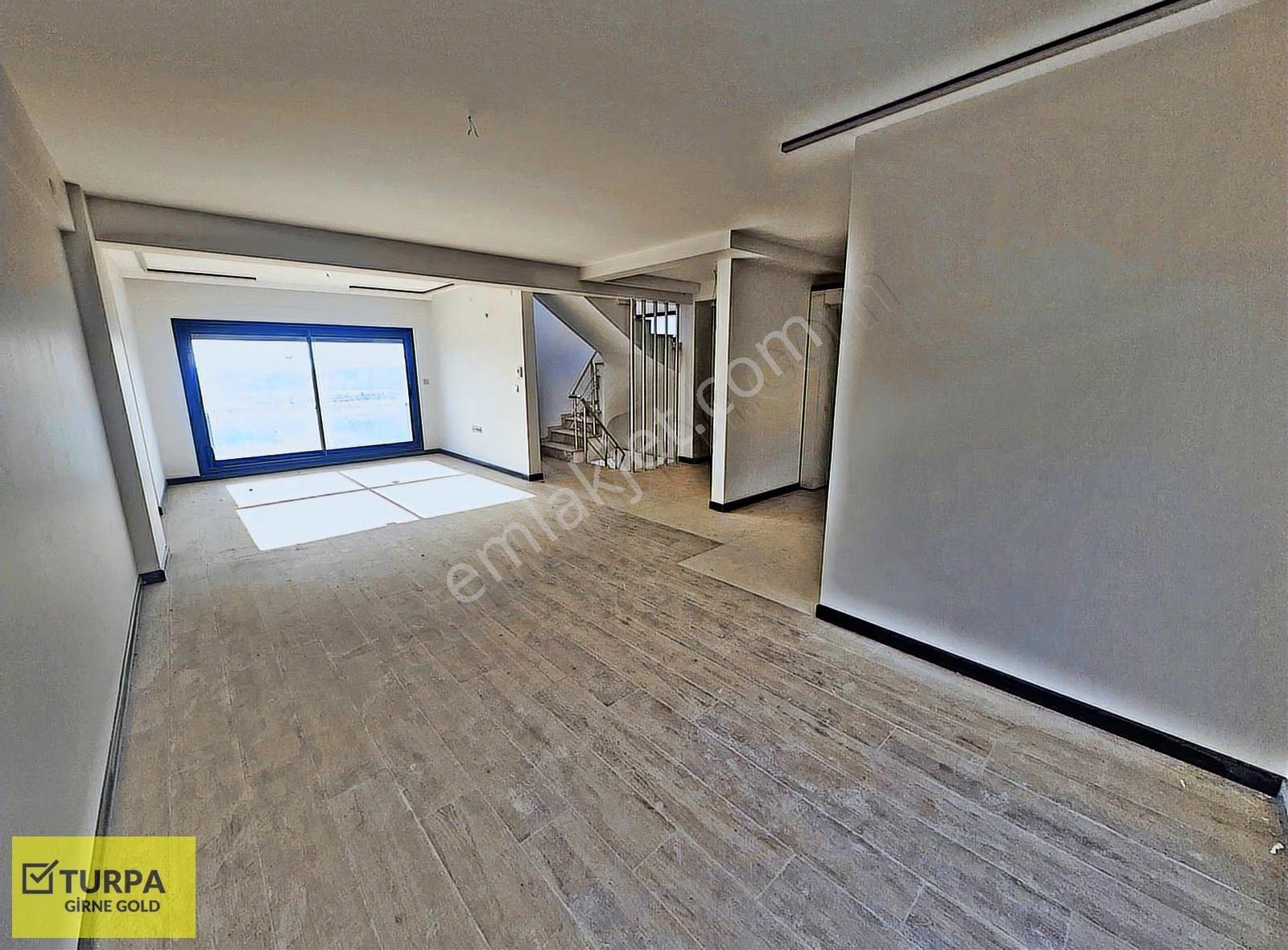 Özel Havuzlu Müstakil Bahçeli Kapalı Garajlı Satılık Villa - Görsel 10