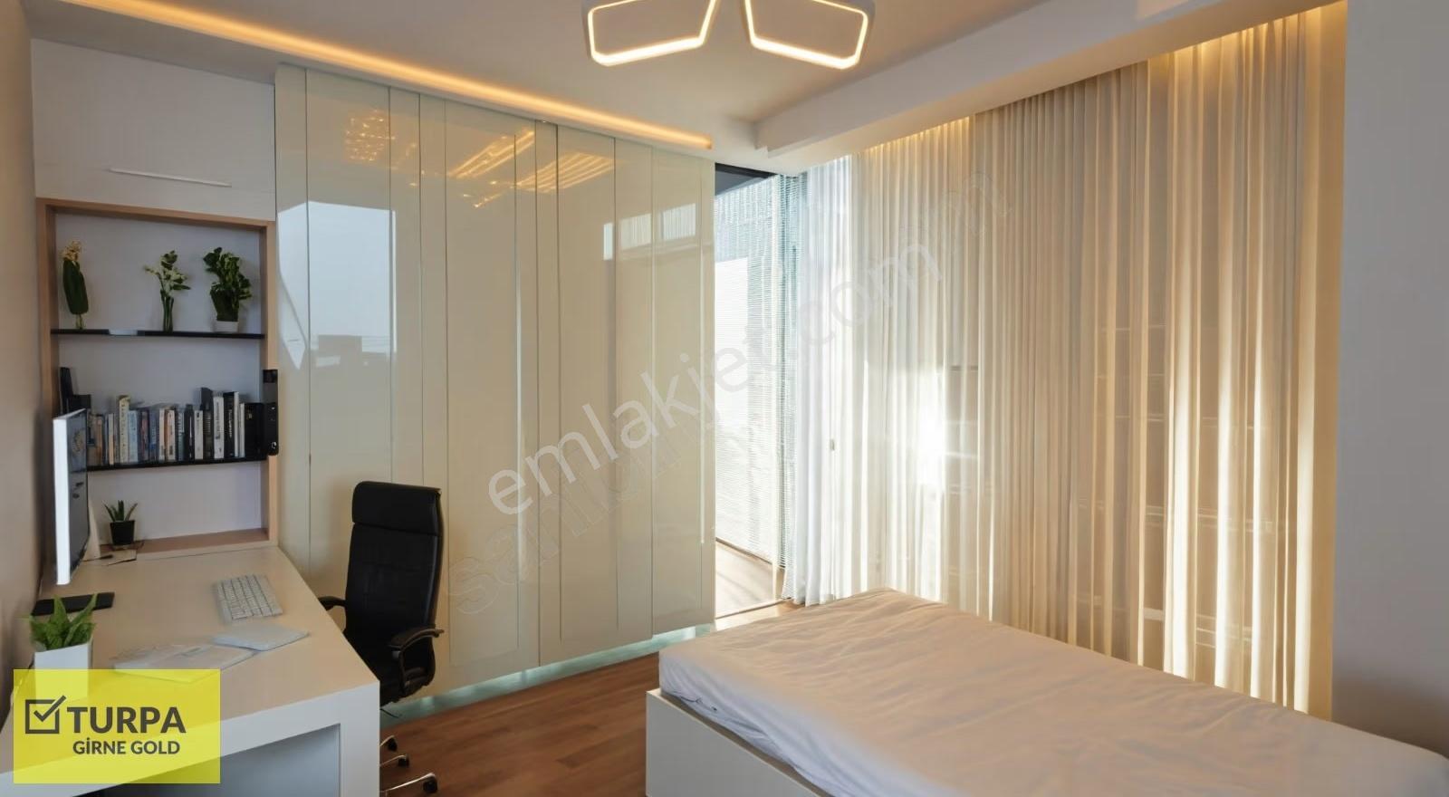 Özel Havuzlu Müstakil Bahçeli Kapalı Garajlı Satılık Villa - Görsel 5