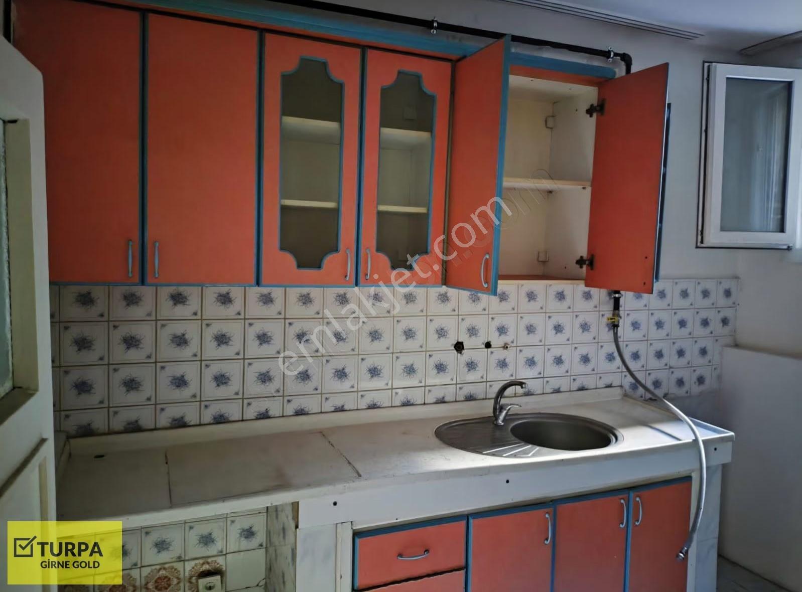 Küçükçiğli Balatçık Üniversitesi Yakını Satılık Üç Katli Bina - Görsel 15
