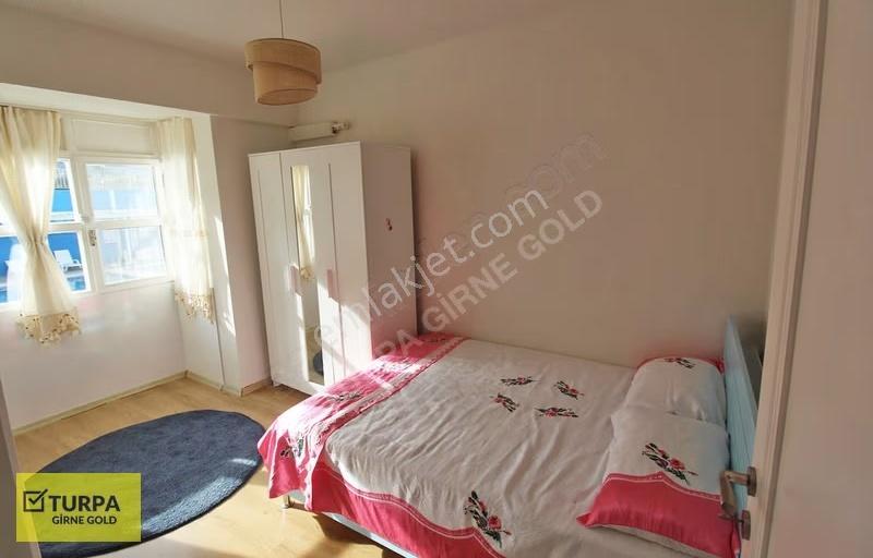 Yeni Foça Petra Koyu Aykent Sitesi'nde Lüks Eşyalı Kiralık Villa - Görsel 24