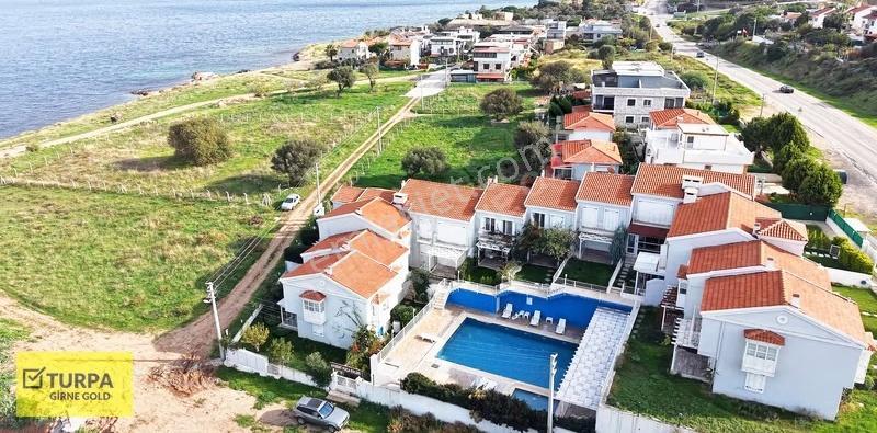 Yeni Foça Petra Koyu Aykent Sitesi'nde Lüks Eşyalı Kiralık Villa - Görsel 21