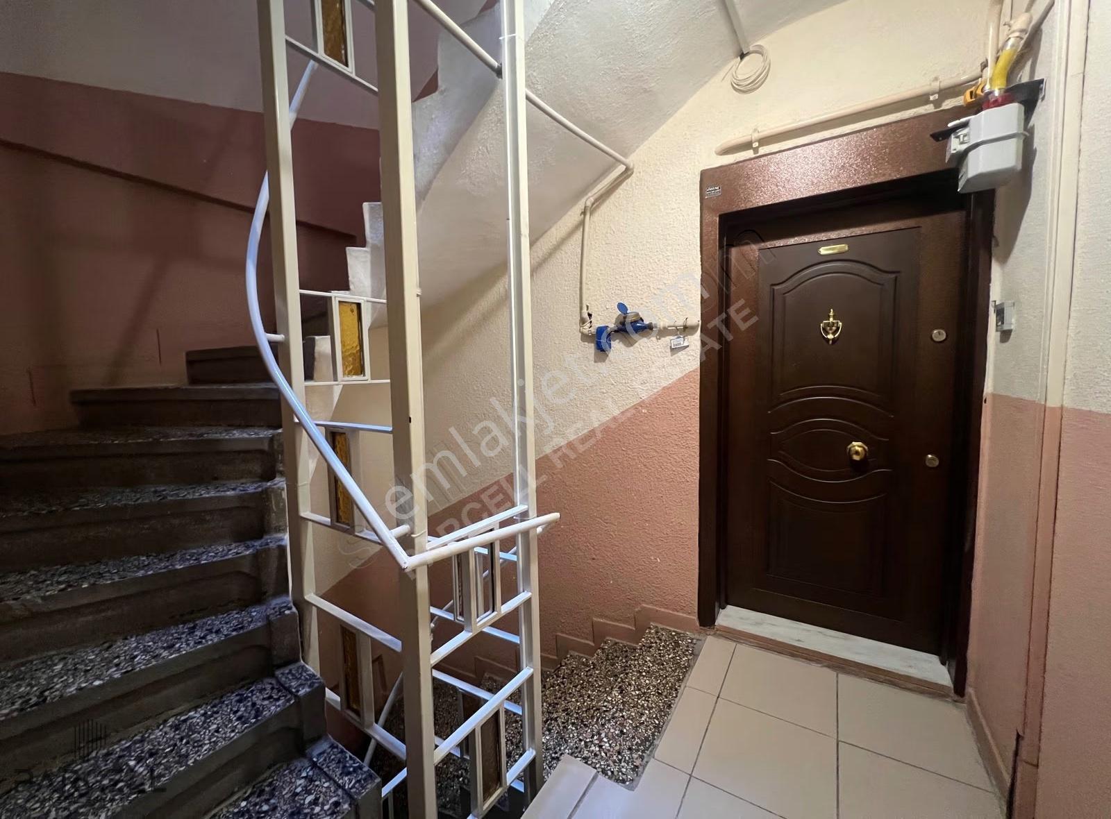 Balıkesir Bandırma Cad. Alp Sitesi'nde Satılık Arakat 3+1 Daire - Görsel 21