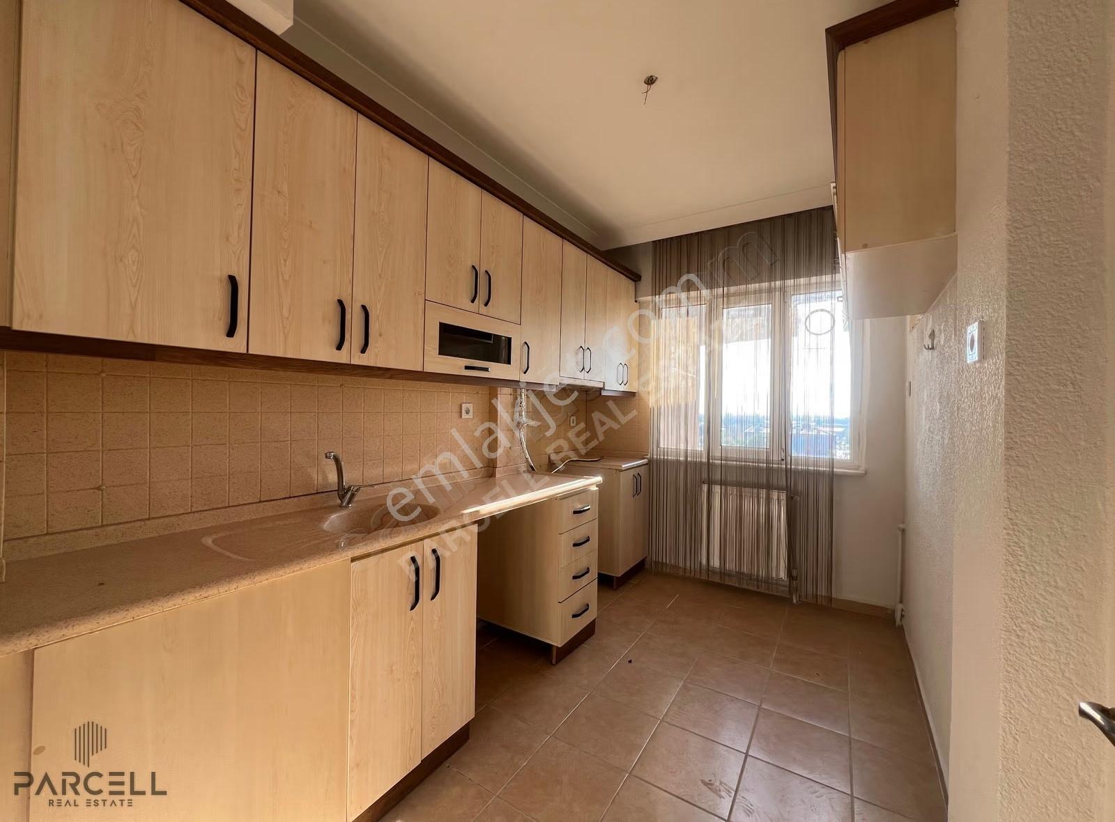 Balıkesir Bandırma Cad. Alp Sitesi'nde Satılık Arakat 3+1 Daire - Görsel 3