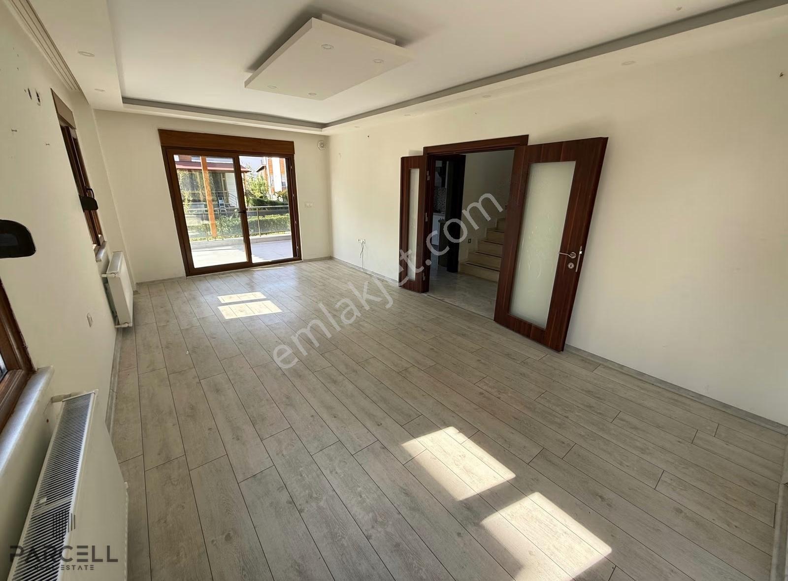 Fener Mah. Havuzlu Sitede Bahçeli Kiralık 3+1 Dubleks Villa - Görsel 31