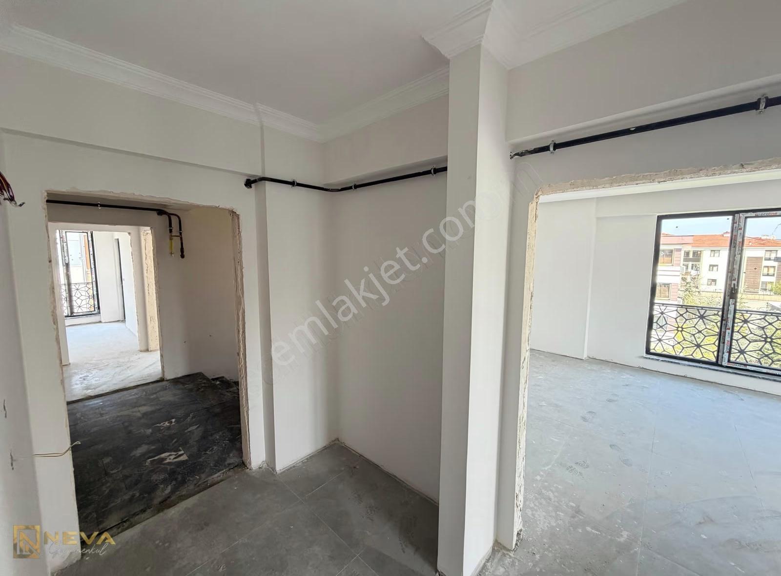 Plevne Caddesinde Sıfır 3+1 Ebeveyn Banyolu Daire - Görsel 17