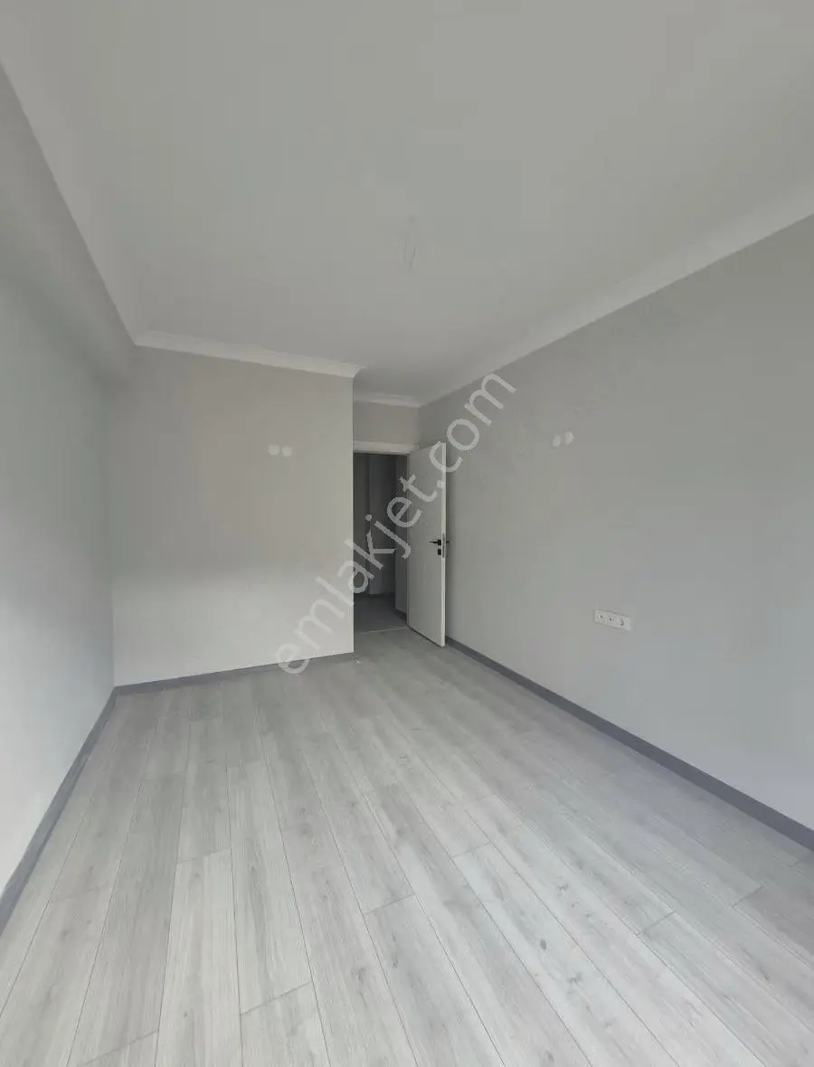 Çakır Emlaktan Satılık Ayrı Mutfaklı 1+1 60m2 Daire - Görsel 4