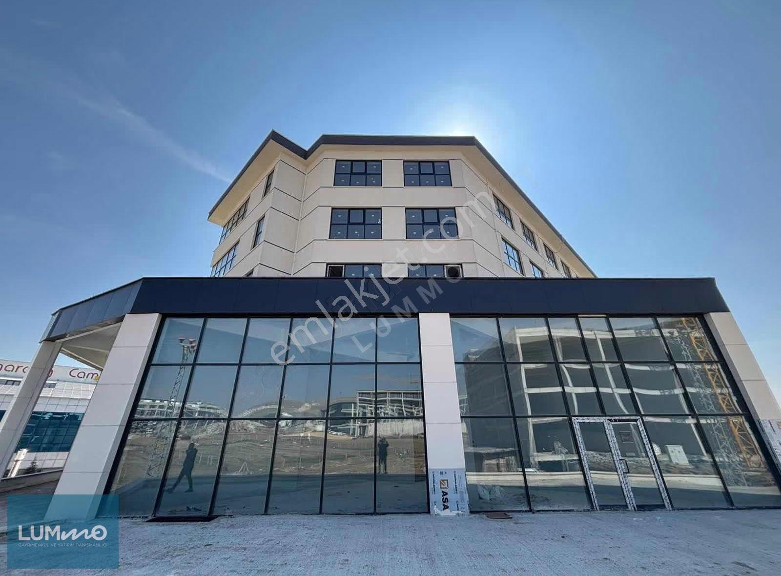 İvedik Osb De Natamam 45 M2 200m2 Ön Kullanımlı Kiralık Dükkan
