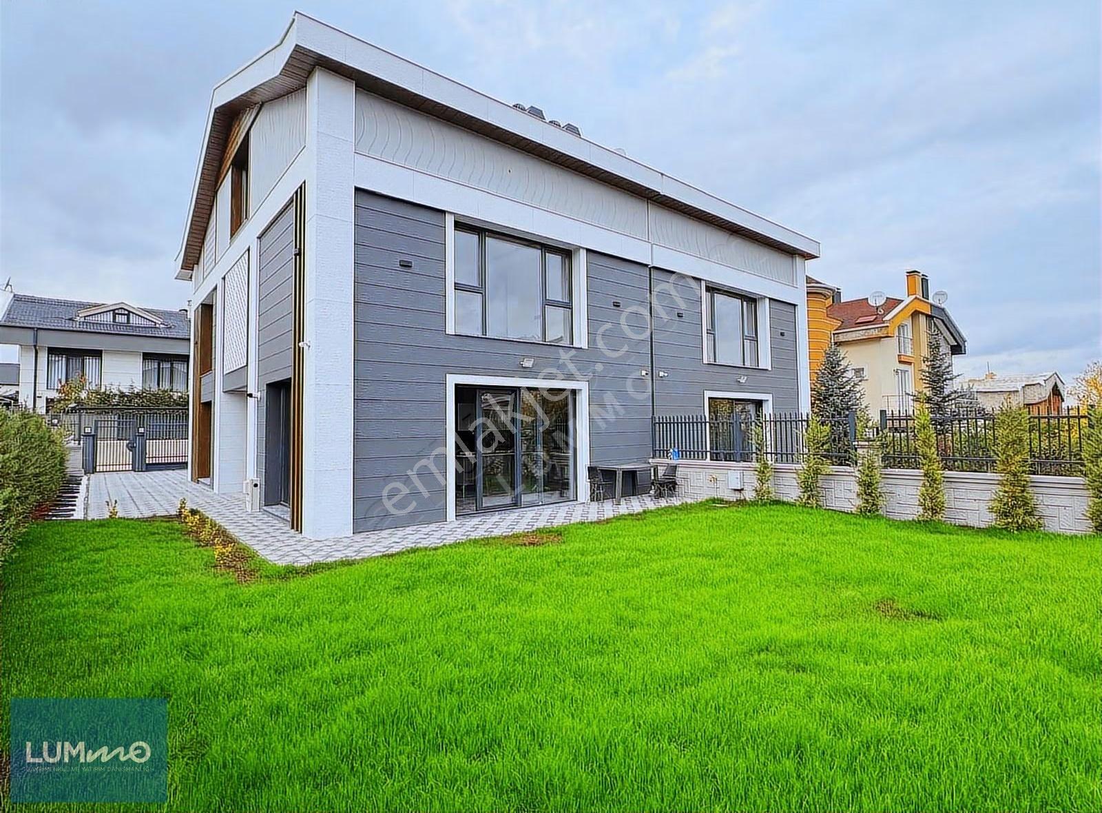 Lummo'dan İncek Tekyapı'da Lösante Yakını Lüks Yapılı 5+1 Villa - Görsel 3